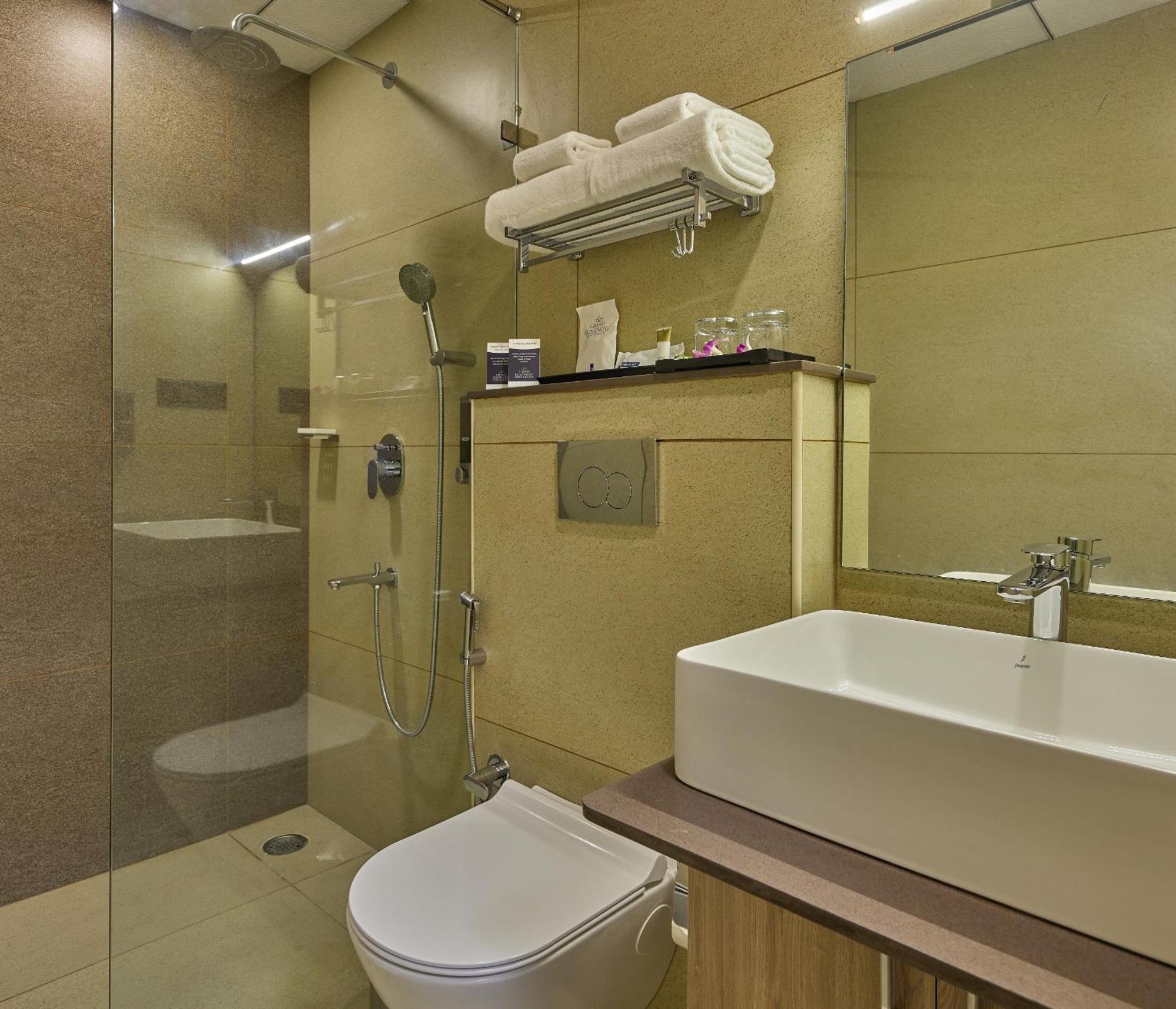 Grand Continent Mysore A Sarovar Portico Affiliate Hotel Eksteriør bilde